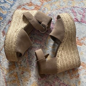 Marc fisher platform espadrilles